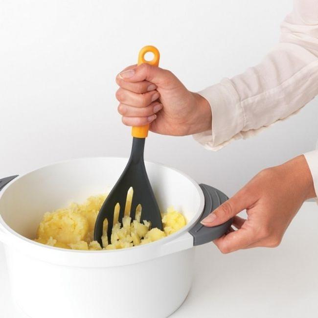 BRABANTIA MASHER & SPOON