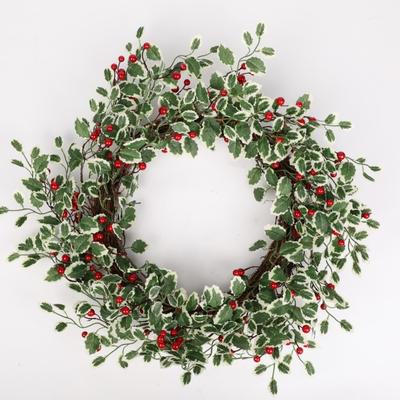 HOLLY WREATH 75CM 